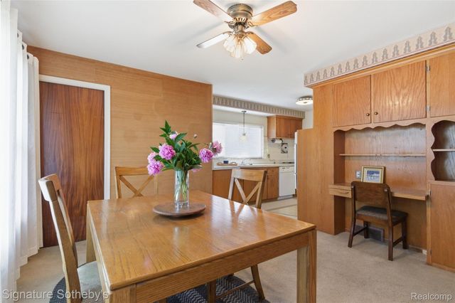 6344 Campus Drive, Dearborn Heights, MI 48127