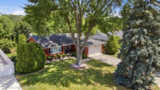6344 Campus Drive, Dearborn Heights, MI 48127
