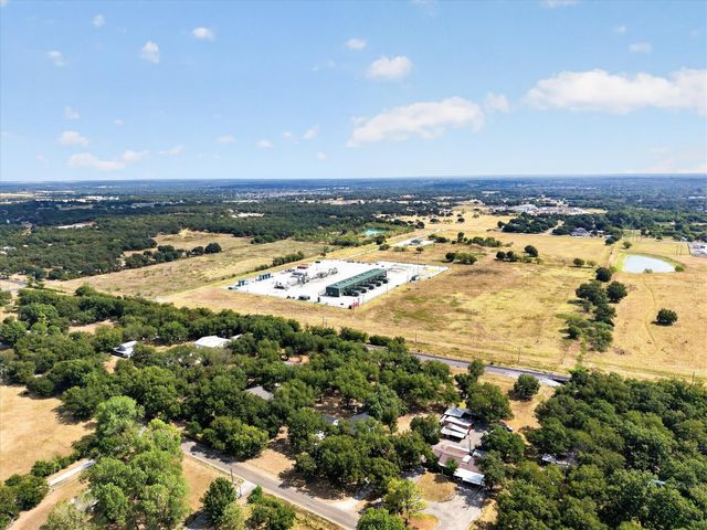 4512 Cross Timber Road, Burleson, TX 76028