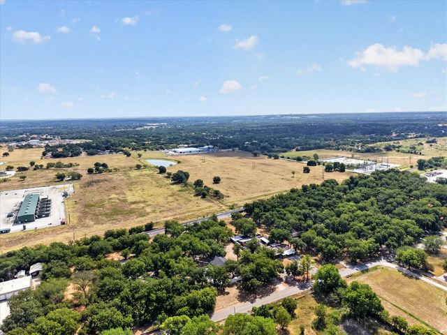 4512 Cross Timber Road, Burleson, TX 76028