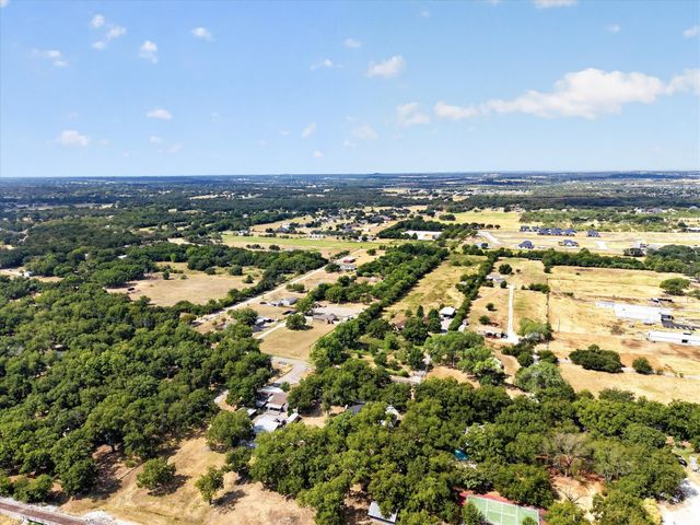4512 Cross Timber Road, Burleson, TX 76028