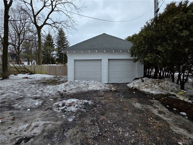 1706 Oneida Street, Utica, NY 13501