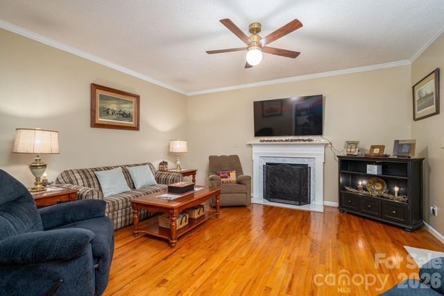 1228 Plantation Trail, Gastonia, NC 28056