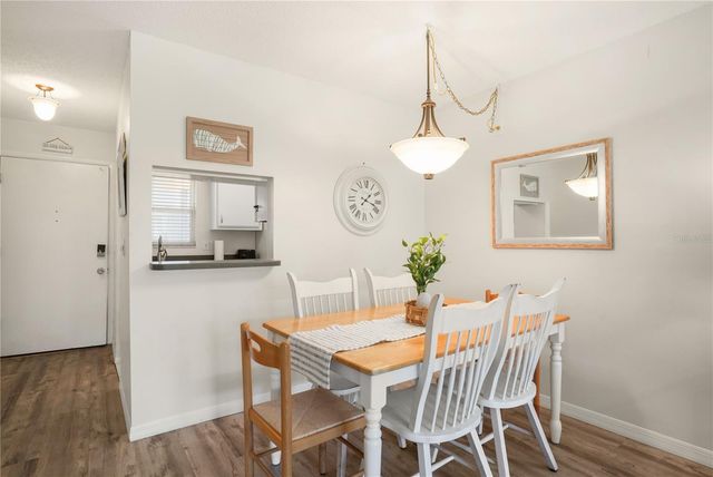 5673 MIDNIGHT PASS ROAD 201, Sarasota, FL 34242