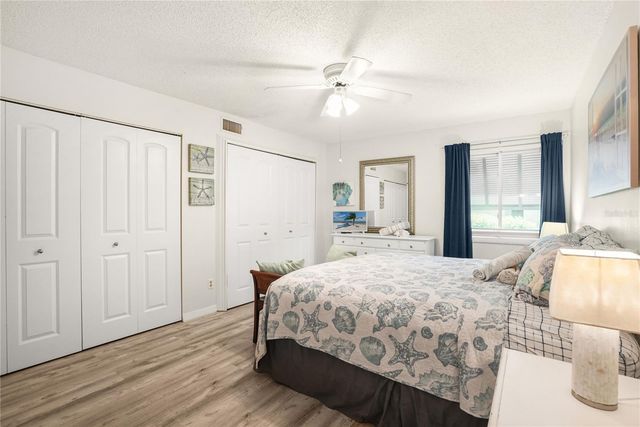 5673 MIDNIGHT PASS ROAD 201, Sarasota, FL 34242