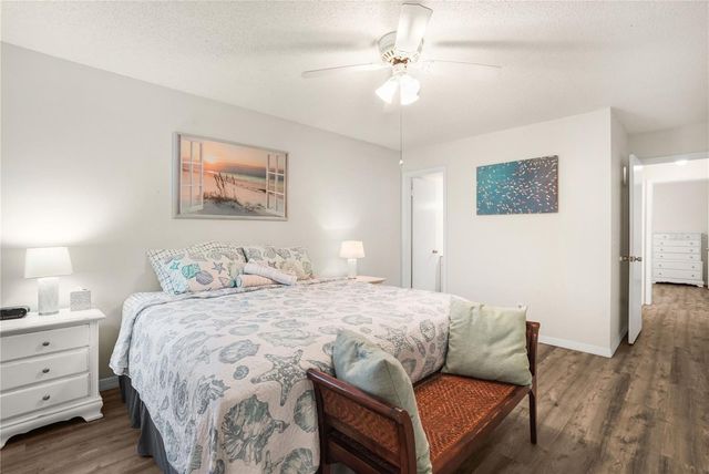 5673 MIDNIGHT PASS ROAD 201, Sarasota, FL 34242