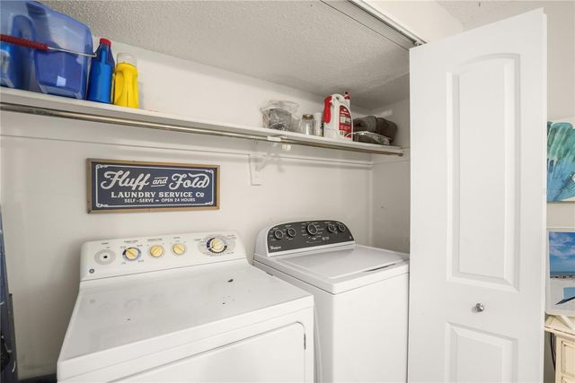 5673 MIDNIGHT PASS ROAD 201, Sarasota, FL 34242