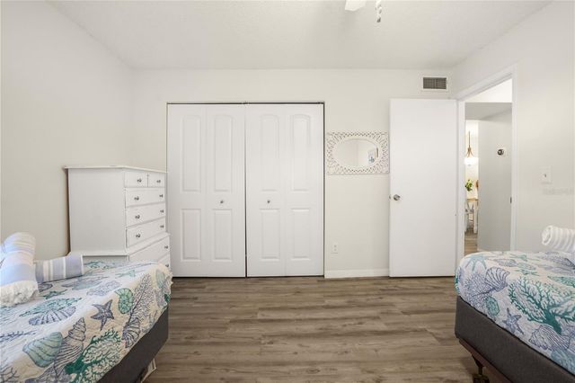 5673 MIDNIGHT PASS ROAD 201, Sarasota, FL 34242