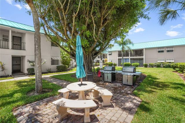 5673 MIDNIGHT PASS ROAD 201, Sarasota, FL 34242