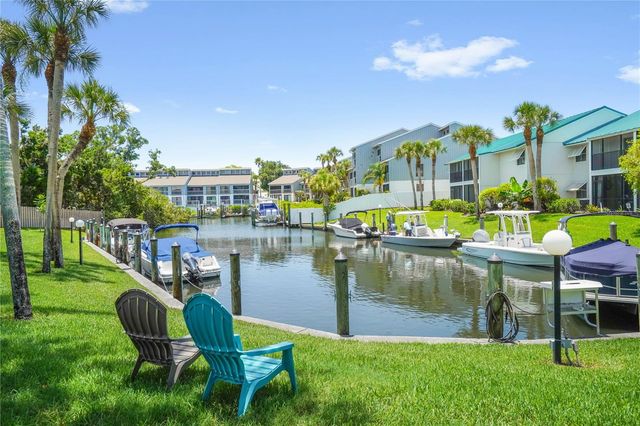 5673 MIDNIGHT PASS ROAD 201, Sarasota, FL 34242