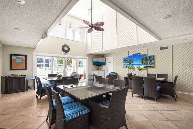 5673 MIDNIGHT PASS ROAD 201, Sarasota, FL 34242