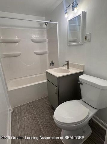 1413 N Jenison Avenue, Lansing, MI 48915