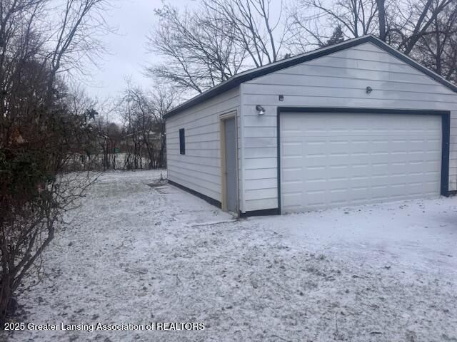 1413 N Jenison Avenue, Lansing, MI 48915