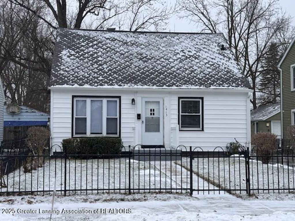 1413 N Jenison Avenue, Lansing, MI 48915