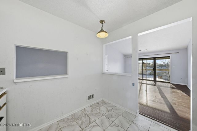 341 Danbury Lane, East Brunswick, NJ 08816