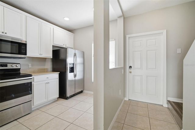 8532 BRUSHLEAF WAY, Tampa, FL 33647