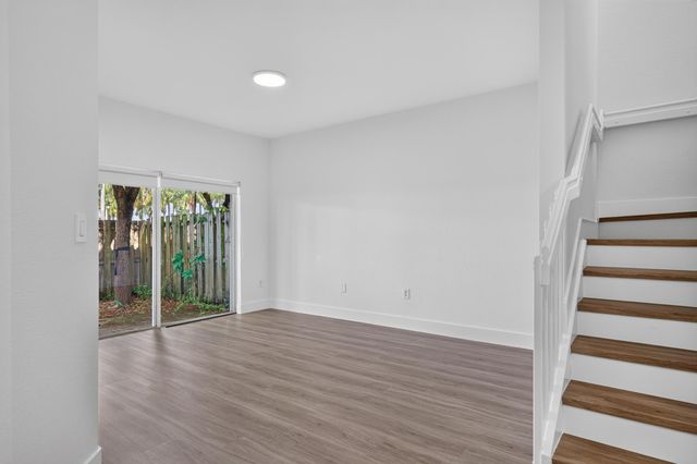 21952 SW 93RD Place 21952, Cutler Bay, FL 33190
