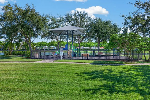 21952 SW 93RD Place 21952, Cutler Bay, FL 33190