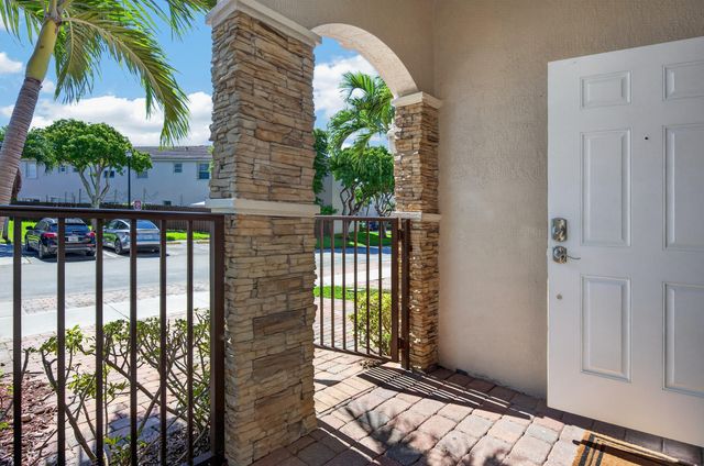 21952 SW 93RD Place 21952, Cutler Bay, FL 33190