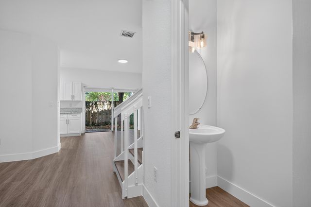 21952 SW 93RD Place 21952, Cutler Bay, FL 33190
