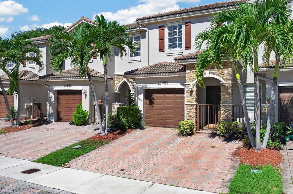 21952 SW 93RD Place 21952, Cutler Bay, FL 33190
