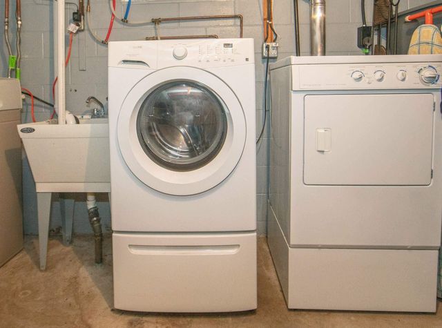 743 Progress, Waterloo, IA 50701