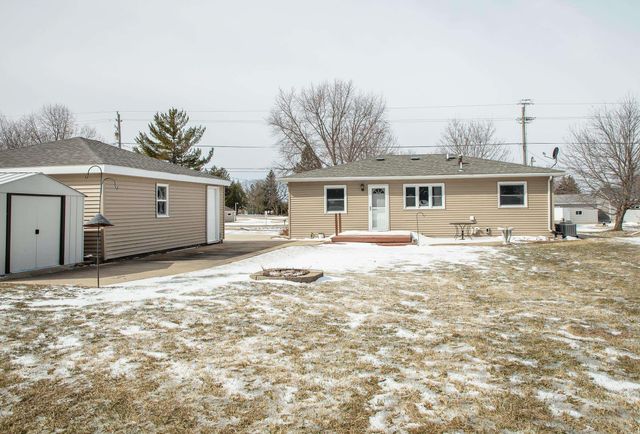 743 Progress, Waterloo, IA 50701