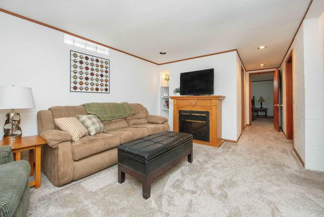 743 Progress, Waterloo, IA 50701