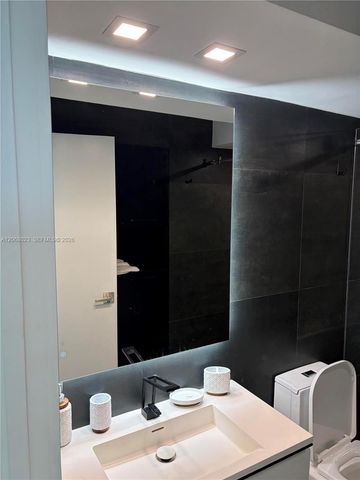5900 Collins Avenue 702, Miami Beach, FL 33140