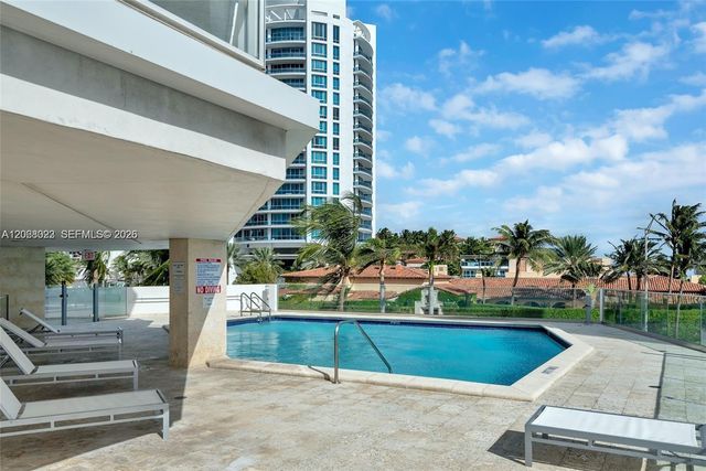 5900 Collins Avenue 702, Miami Beach, FL 33140