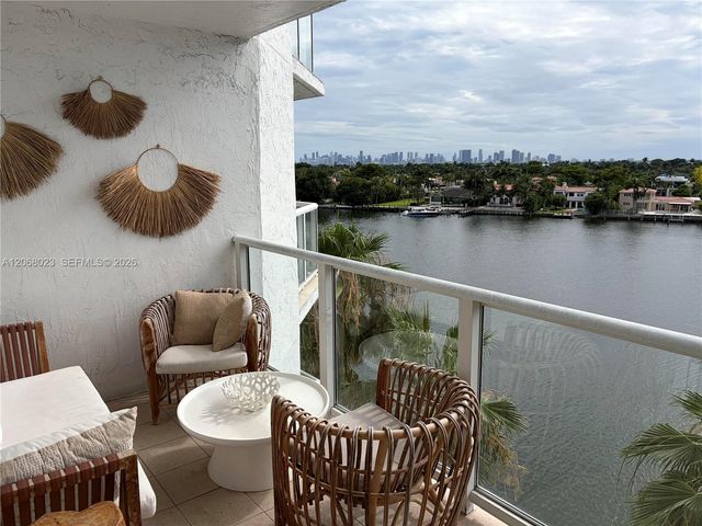 5900 Collins Avenue 702, Miami Beach, FL 33140