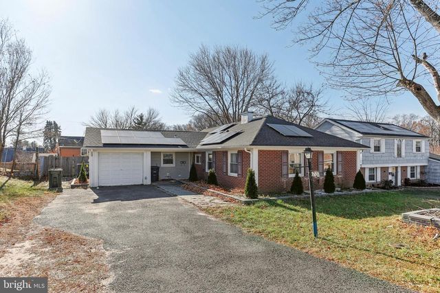 22 PALFREY LN, Willingboro, NJ 08046