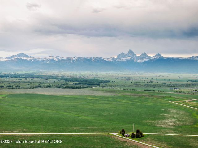 80 AC N 8000 WEST, Tetonia, ID 83452
