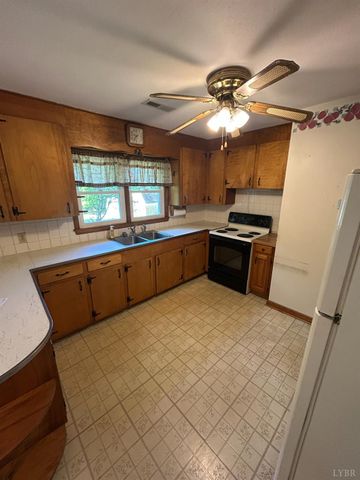 465 Wileman Road, Lynch Station, VA 24571