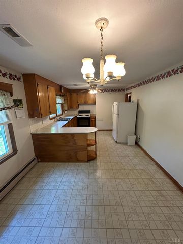465 Wileman Road, Lynch Station, VA 24571