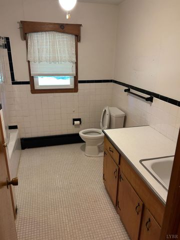 465 Wileman Road, Lynch Station, VA 24571