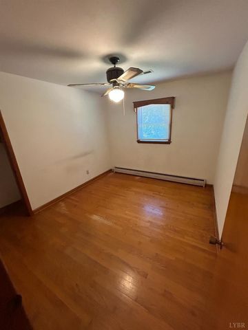 465 Wileman Road, Lynch Station, VA 24571