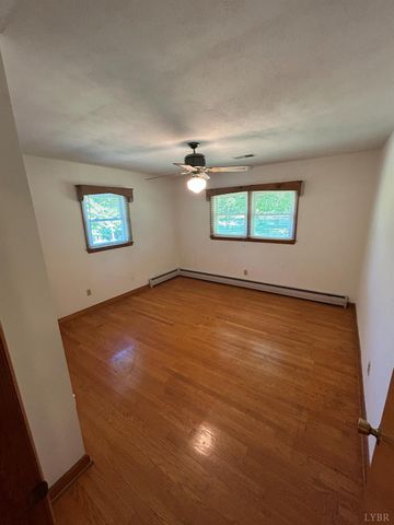 465 Wileman Road, Lynch Station, VA 24571