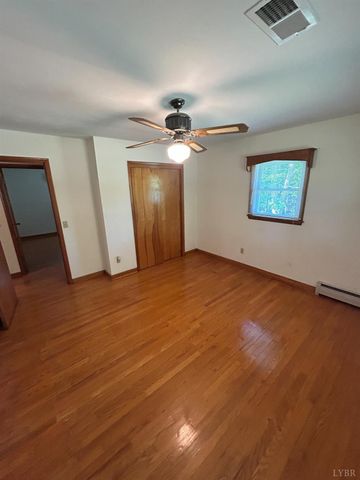 465 Wileman Road, Lynch Station, VA 24571