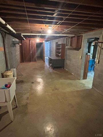 465 Wileman Road, Lynch Station, VA 24571