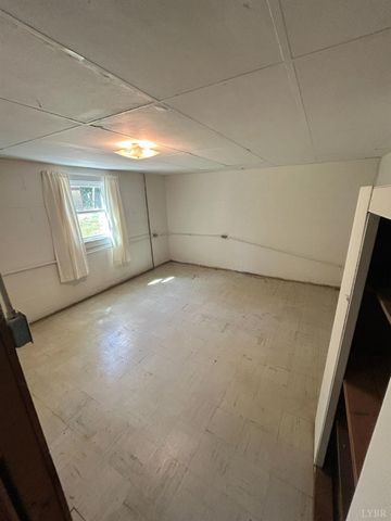 465 Wileman Road, Lynch Station, VA 24571