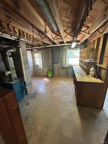 465 Wileman Road, Lynch Station, VA 24571