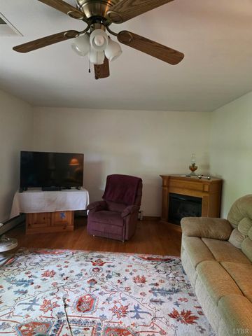 465 Wileman Road, Lynch Station, VA 24571