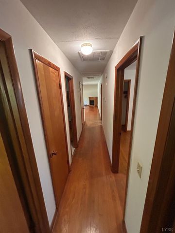 465 Wileman Road, Lynch Station, VA 24571