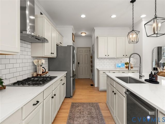 7519 Nicklaus Cir, Moseley, VA 23120