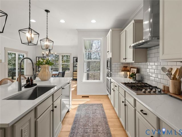 7519 Nicklaus Cir, Moseley, VA 23120