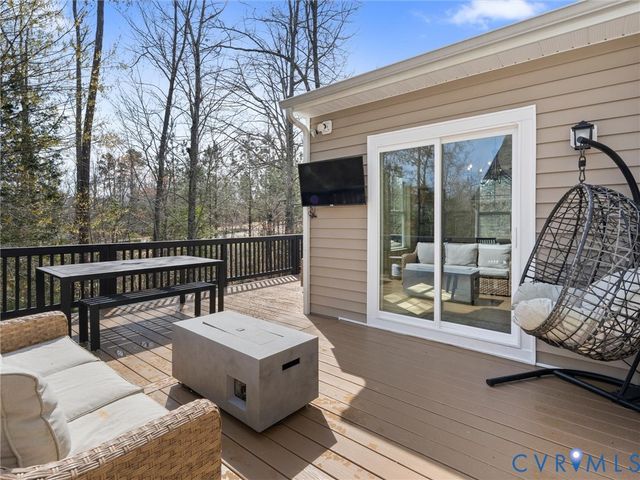 7519 Nicklaus Cir, Moseley, VA 23120