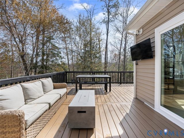 7519 Nicklaus Cir, Moseley, VA 23120