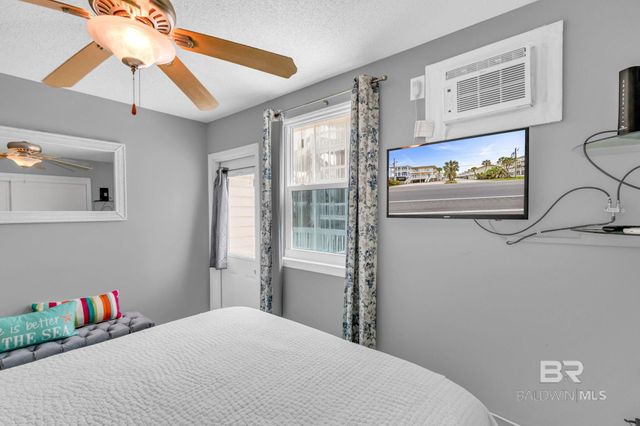 1118 W Beach Boulevard 4, Gulf Shores, AL 36542