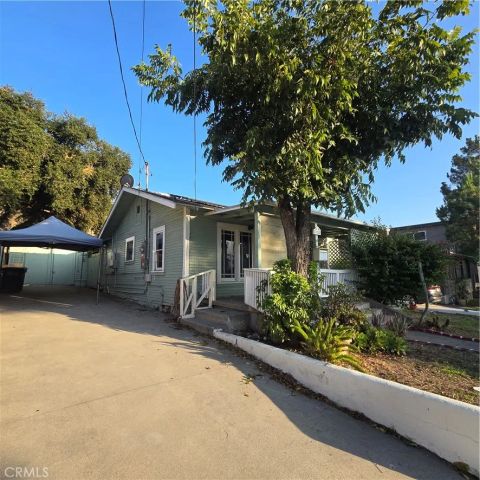 3928 La Crescenta Avenue, Glendale, CA 91020